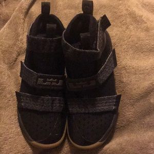 Nike LeBron Soldier 10